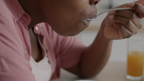 woman eating breakfast