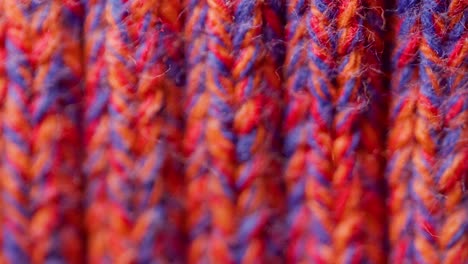 textura de un suéter de punto rojo