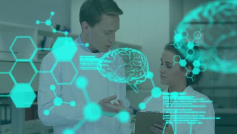 animación del procesamiento de datos médicos en diversos científicos masculinos y femeninos que discuten en el laboratorio.