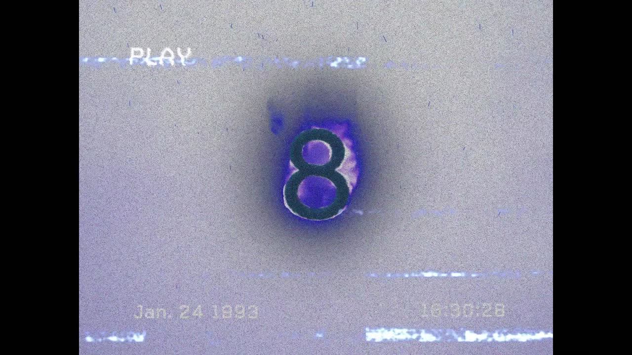 animación de la interfaz digital de juego y el número 9 en llamas en la pantalla con fallo