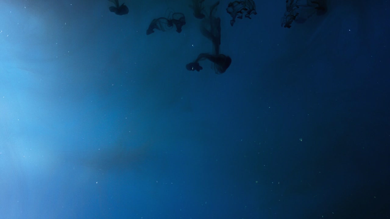 tinta abstracta en el agua