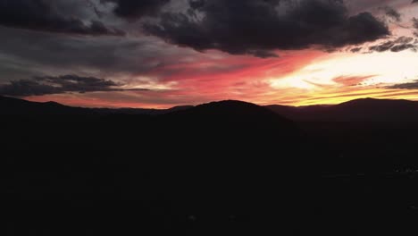 Ardiente-Puesta-De-Sol-Sobre-Los-Valles-Centrales-De-Oaxaca,-México