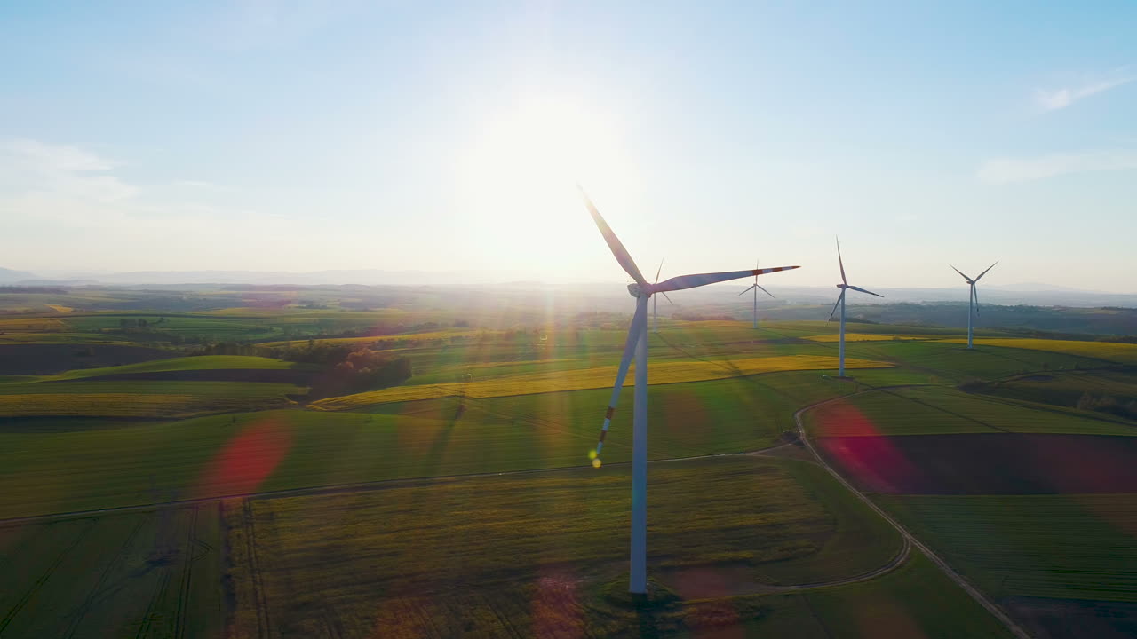 풍력 터빈이 있는 시골