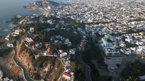 Luftaufnahme-Der-Stadtlandschaft-Von-Mazatlan,-Mexiko,-Pazifikküste,-Drohnenaufnahmen