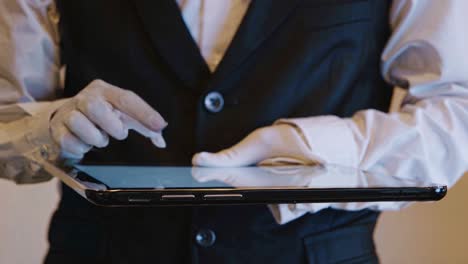 waiter with tablet and smoke illusion