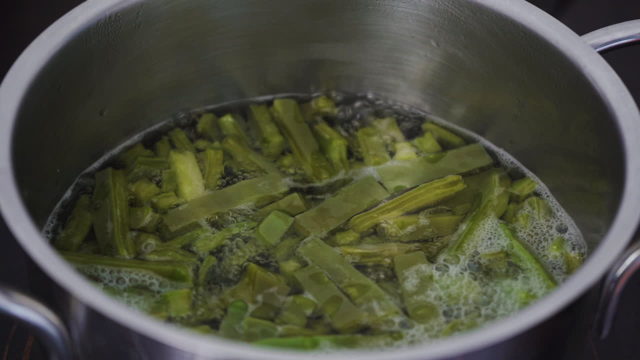 선인장 선인장 음식 끓는 물에 은근히 끓인 요리