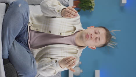 Vertical-video-of-Muslim-man-praying.