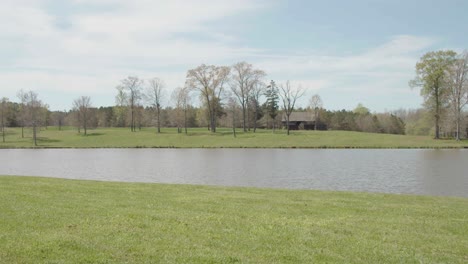 Panning-shot-of-cottage-in-the-background