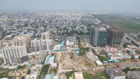 fotografía aérea de chennai, que muestra una parte significativa de la ciudad todavía en desarrollo