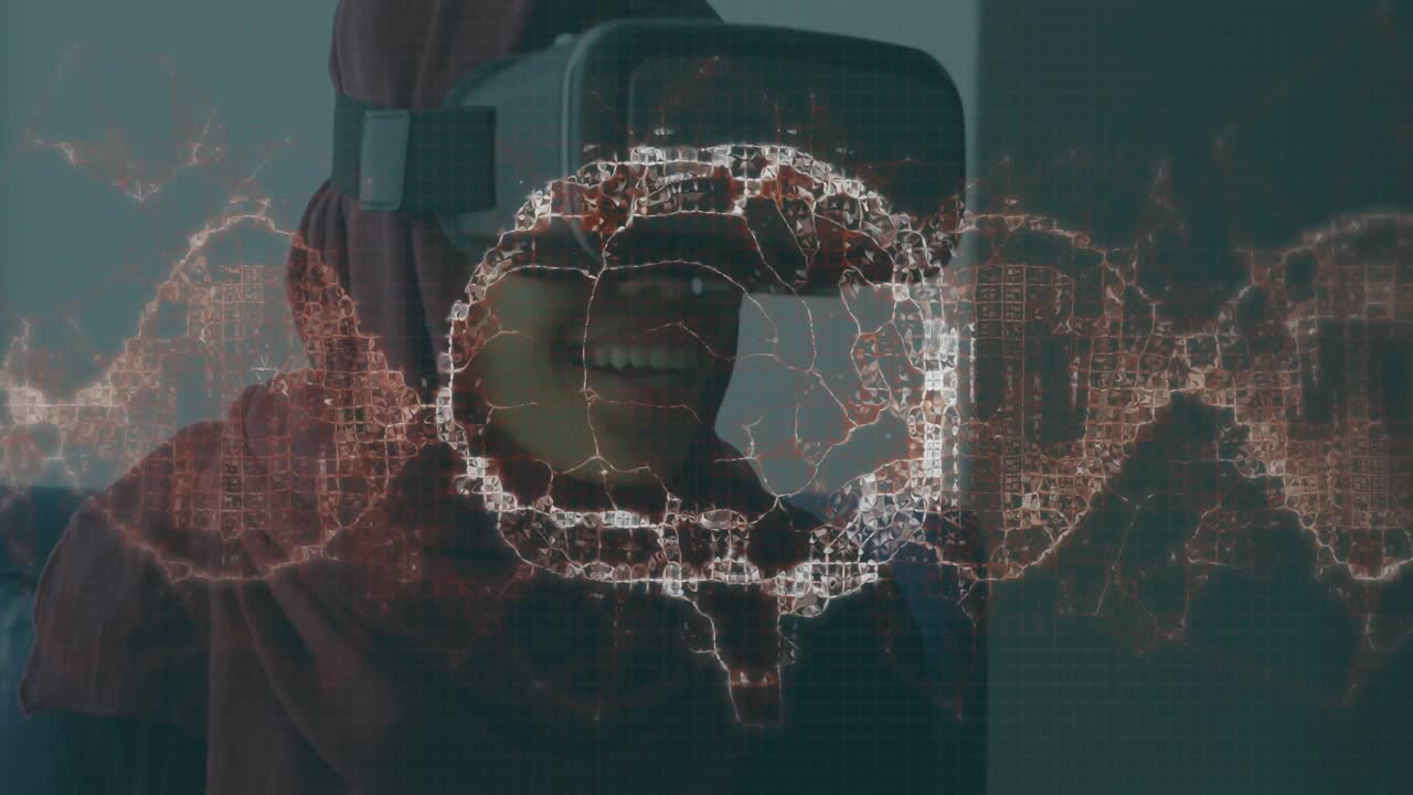 animación de escaneo cerebral y procesamiento de datos médicos en la interfaz, sobre el hombre sonriente en el auricular vr