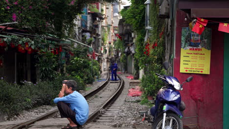 street train timetable information, city residents, track location