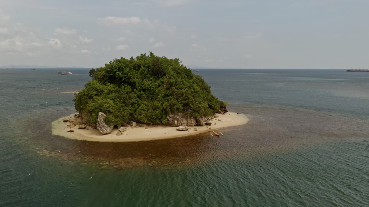 isla tropical desierta