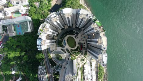 Vista-Aérea-De-Los-Rascacielos-Residenciales-De-Lujo-Frente-Al-Mar-De-Hong-Kong-En-El-área-De-Telegraph-Bay
