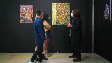 art exhibit visitors