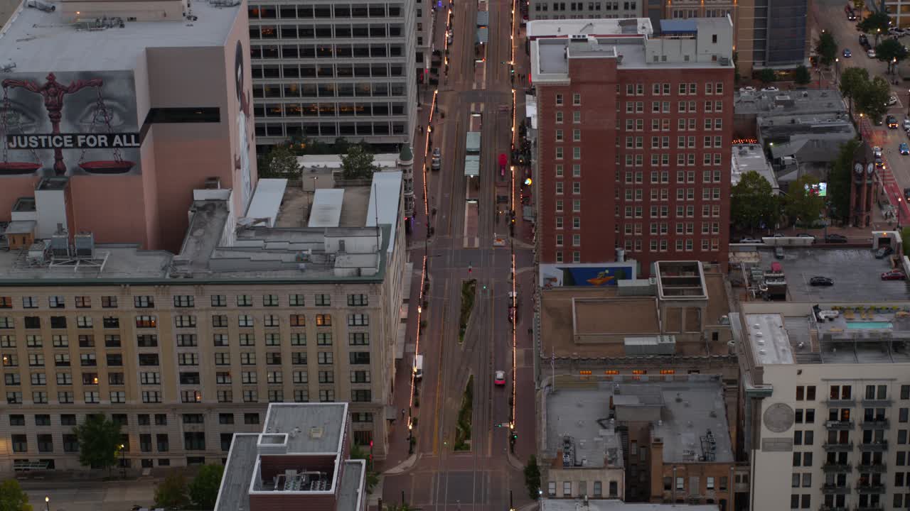 텍사스 주 휴스턴 시내의 돌리  ⁇