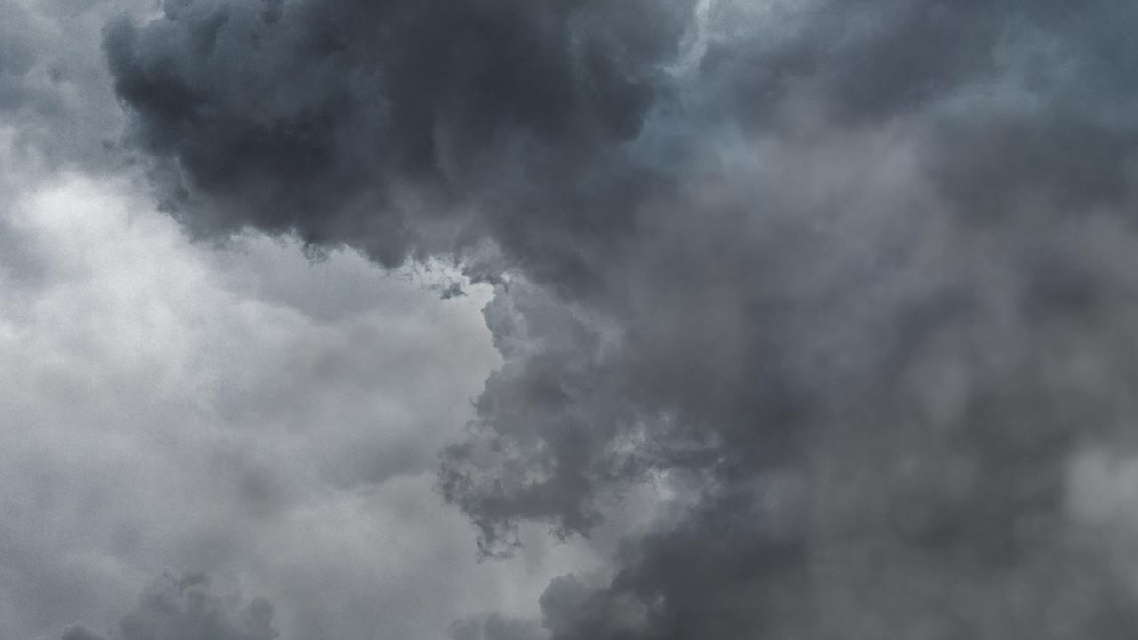 el relámpago golpeando el cielo ultra hd