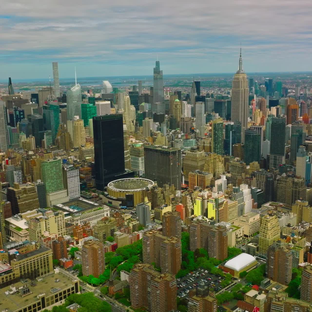 New York, Manhattan panorama at daytime. Beautiful city landscape with diverse buildings