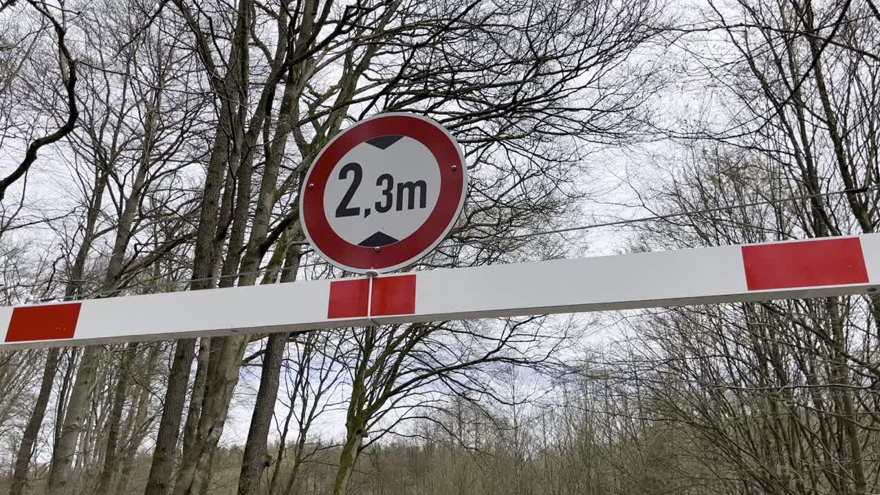 2의 높이에 대한 자동차에 대한 제한