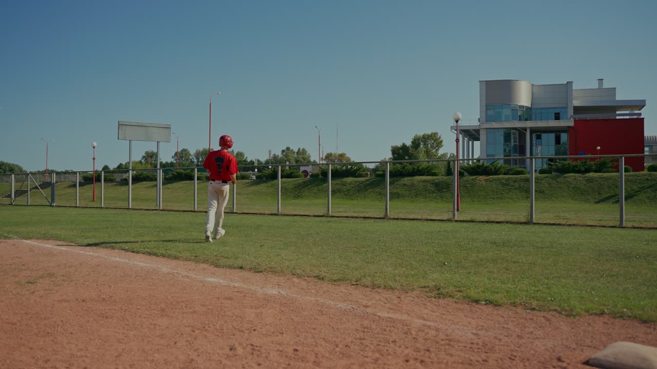 Giocatore di baseball sul campo