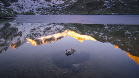 amanecer de invierno en las montañas de gredos