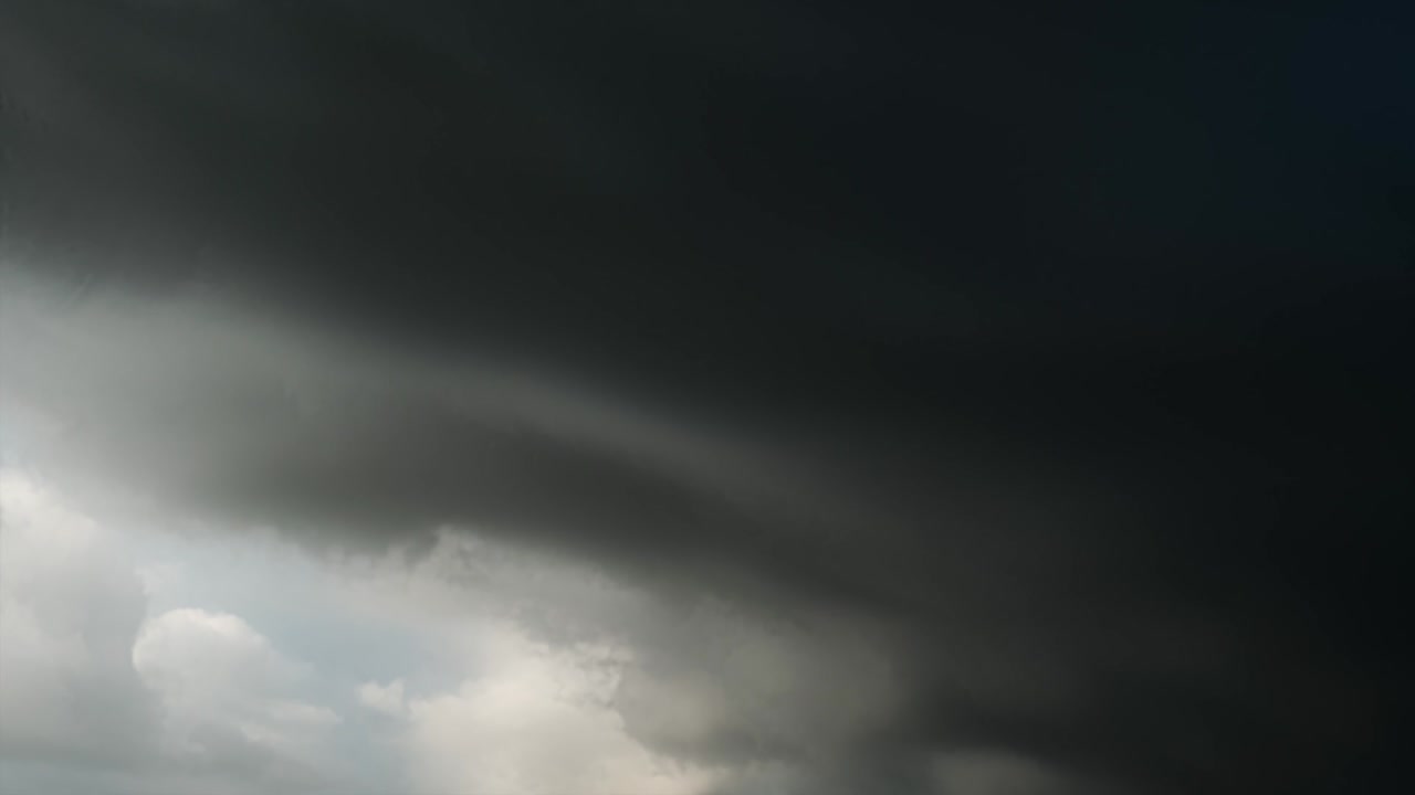 Dark clouds timelapse