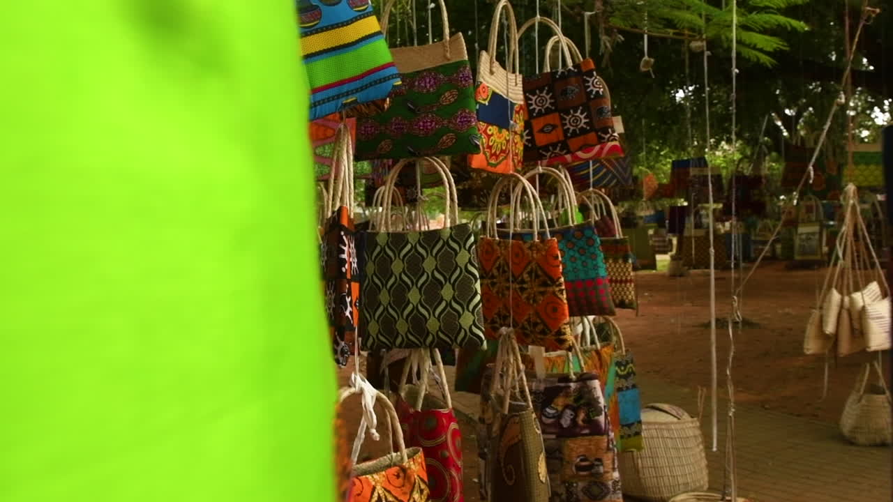 Mozambique, Maputo, African art Handicraft Market XVIII