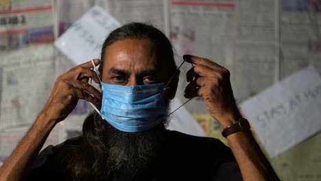 Beard-Man-wearing-medical-mask