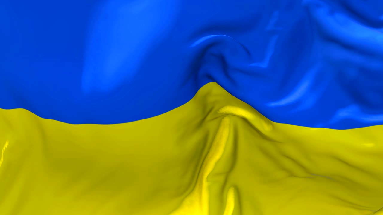 Animazione al rallentatore della bandiera dell'Ucraina che sventola al vento. Bandiera con texture di tessuto realistica in 4K che sventola dolcemente in una giornata ventosa. Sfondo in loop continuo senza interruzioni.
