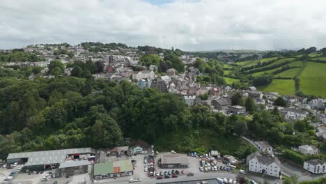 área de launceston, cornualles con el castillo