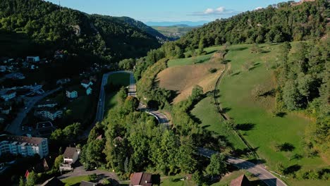 Kleines-Dorf-In-Der-Schweiz-Namens-Waldenburg