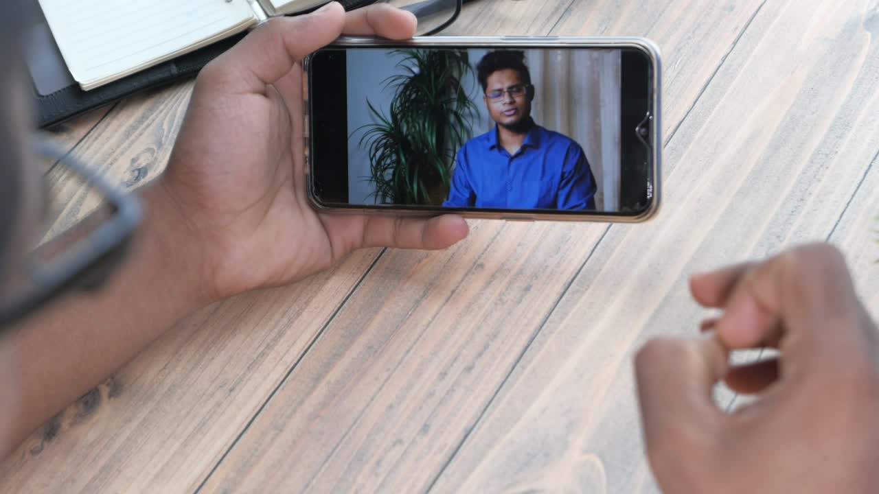 llamada de video en el teléfono inteligente