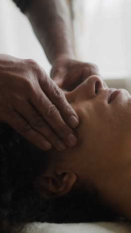 relaxing face massage