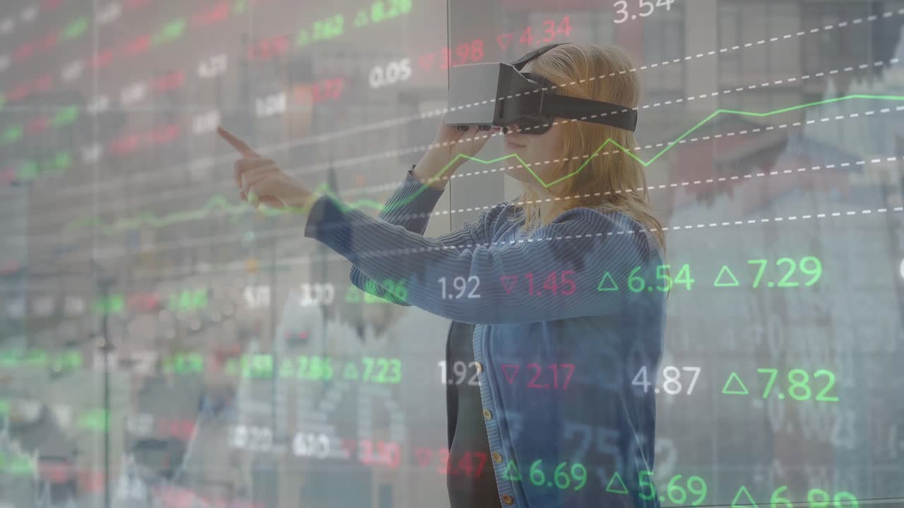 animación de procesamiento de datos financieros sobre mujer caucásica usando auriculares vr