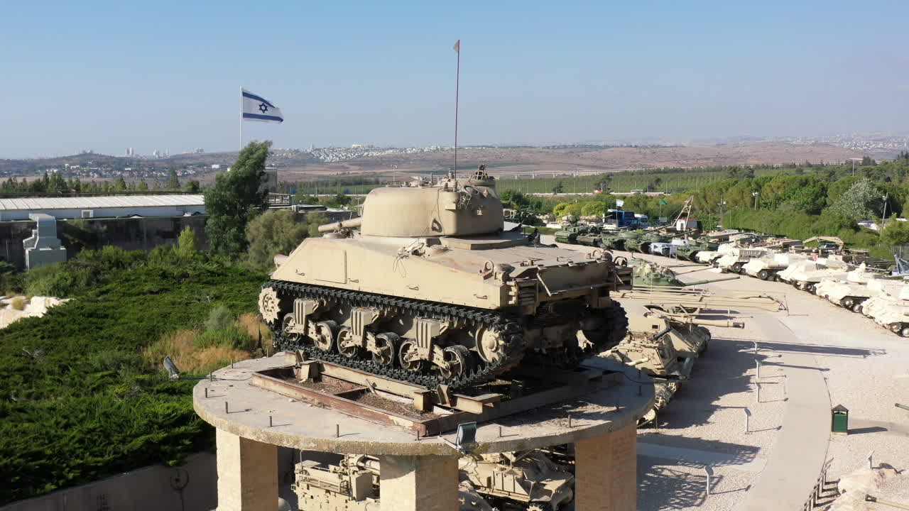 Sherman-panssarivaunun muistomerkki, Latrun Israel, drone-näkymä