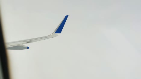 flight enter thin cloud for an extended period of time reducing no naked eye visibility