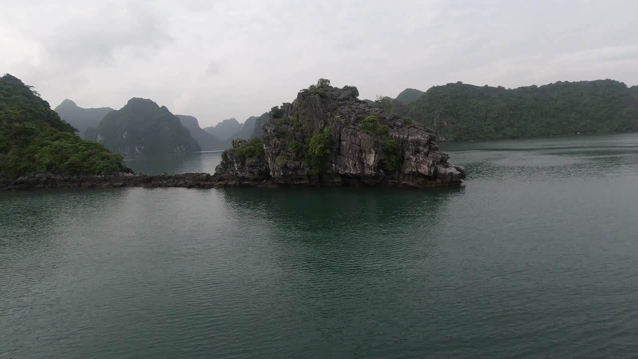 vista aérea de la bahía de ha long, vietnam
