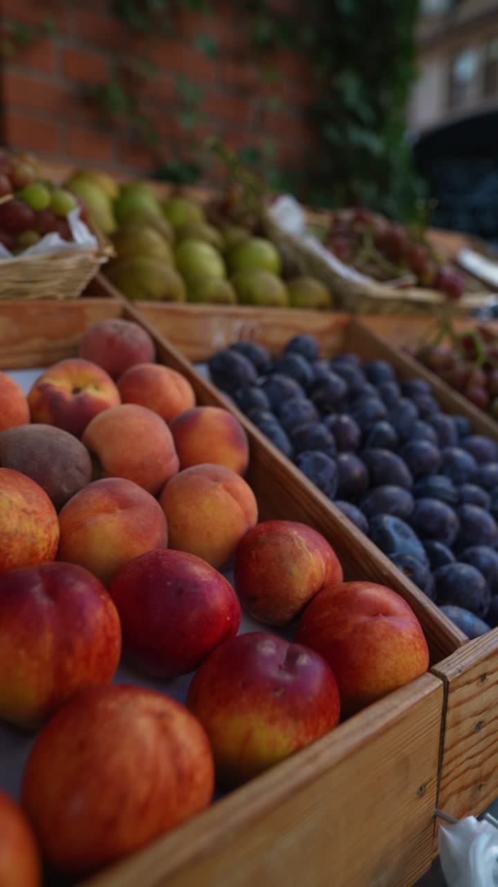 frutas frescas en un mercado de agricultores