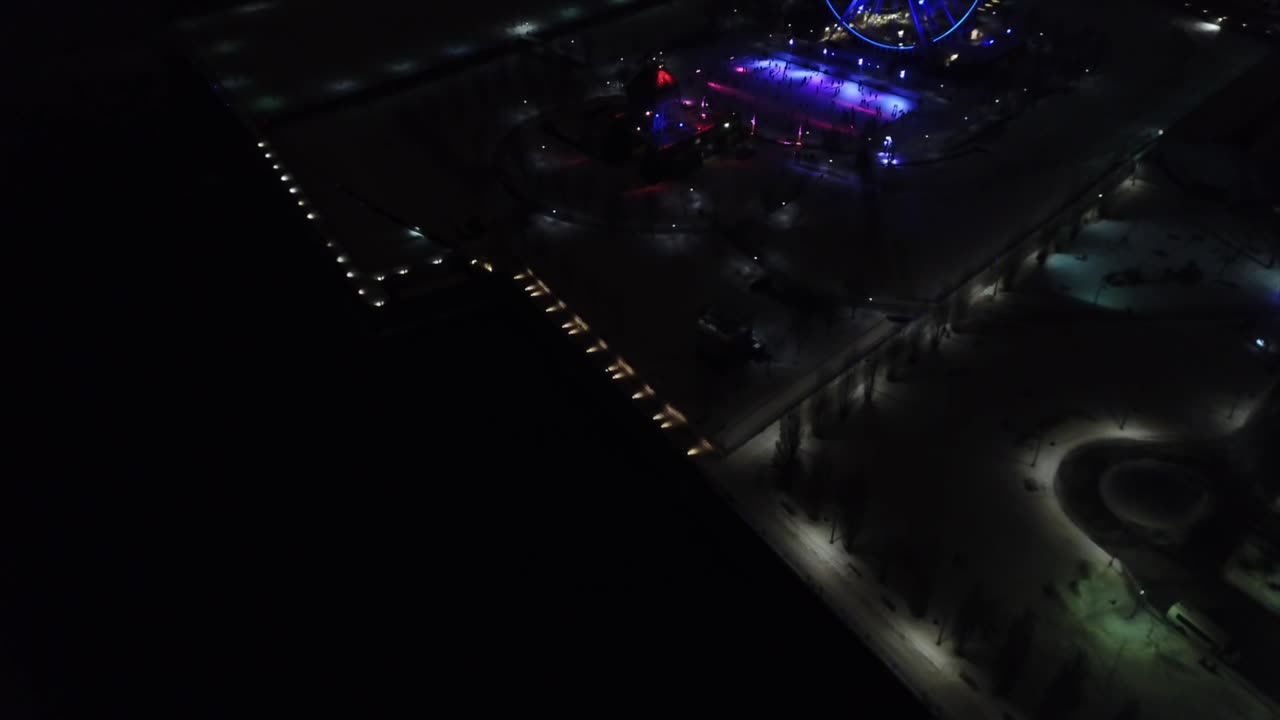 밤 시간 동안 몬트리올의 공중 클립과 도시의 불빛