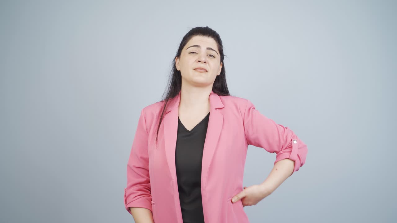 오만한 비즈니스 여인.