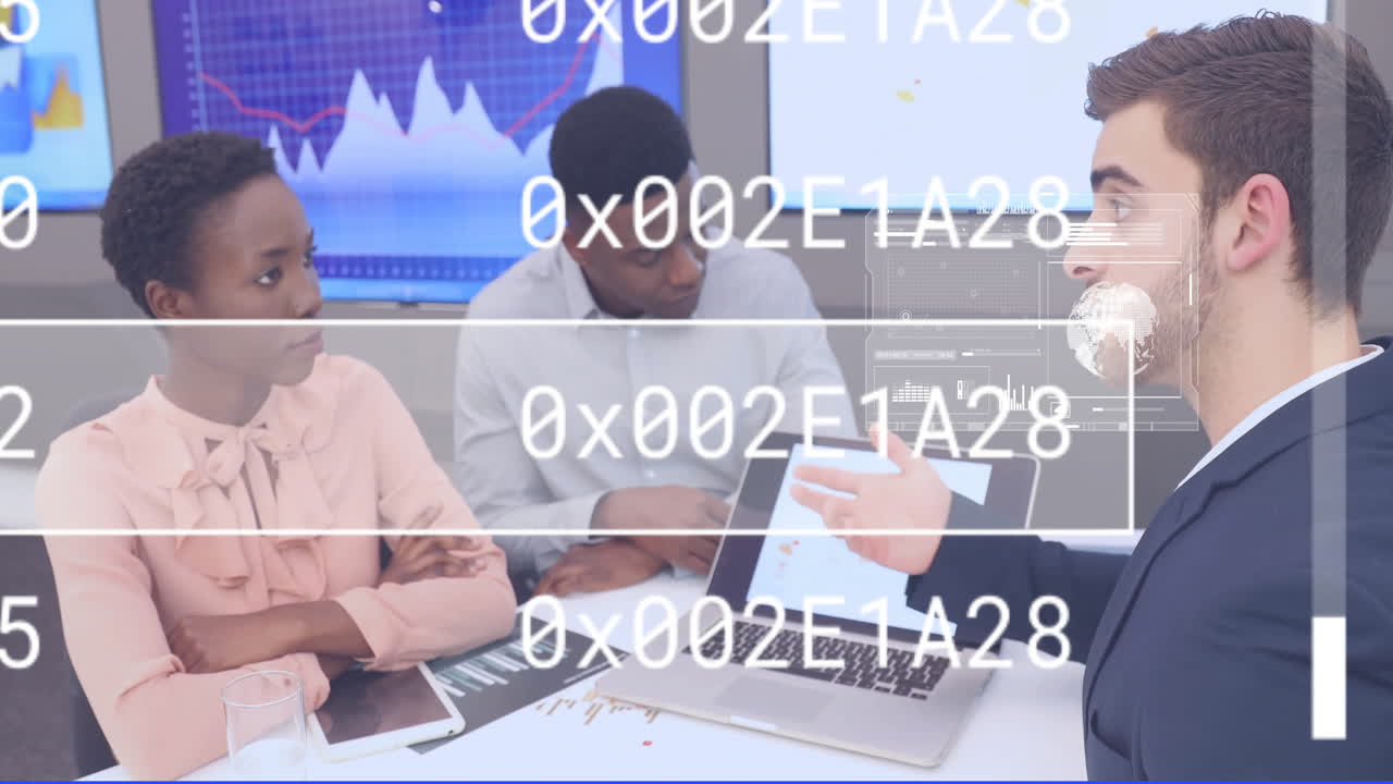 discutiendo la animación de código hexadecimal, equipo diverso en una reunión de negocios
