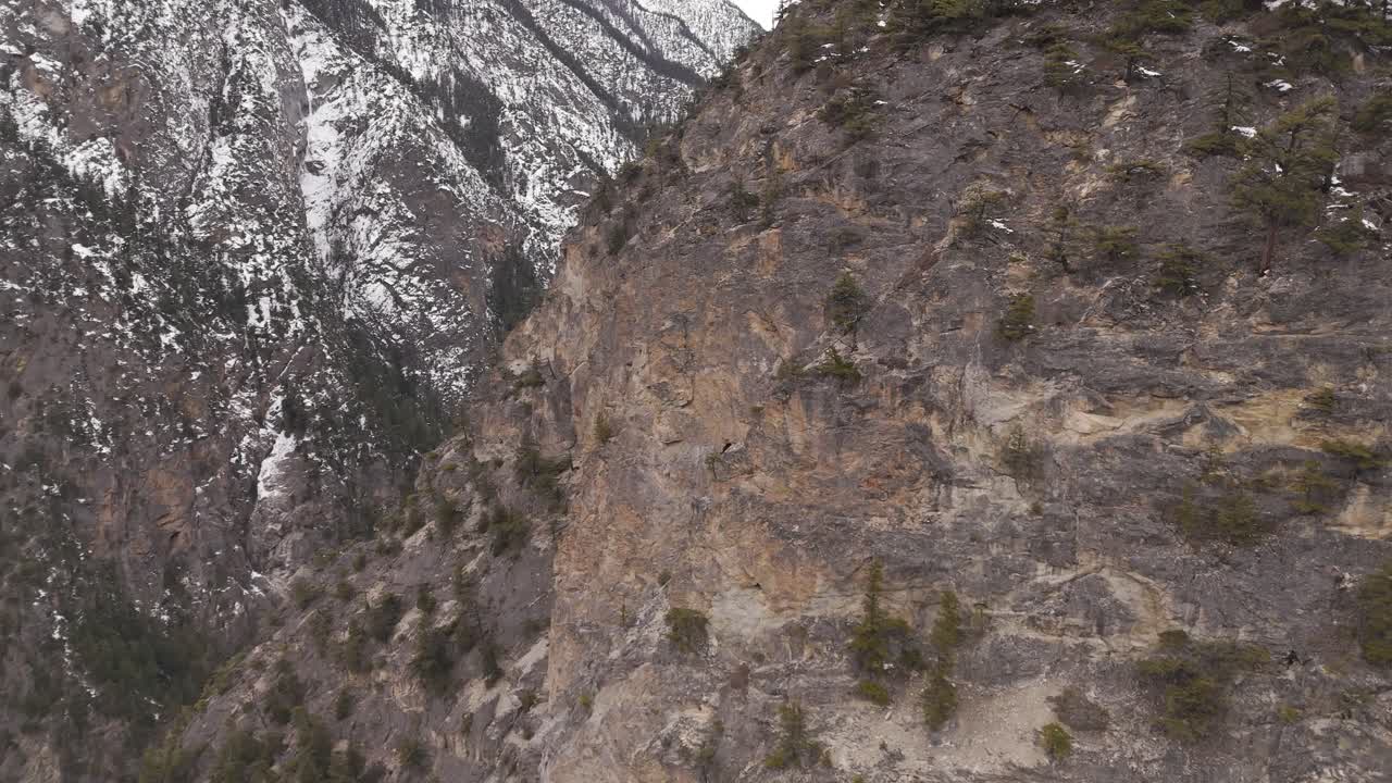 Majestic Snowy Mountains and Towering Rock Cliffs in Beautiful British Columbia, Canada