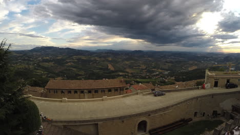 Sonnenuntergang-Im-Zeitraffer-In-San-Marino