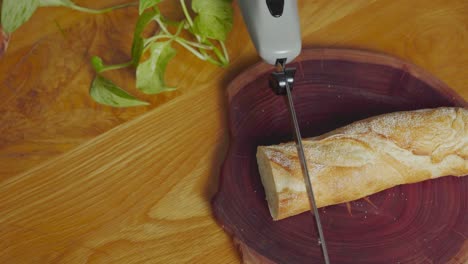 cuchillo eléctrico rebanado de pan con precisión