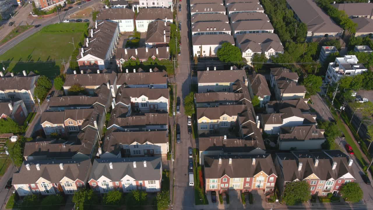 휴스턴 시내 근처에 새로 개발된 주택의 조감도