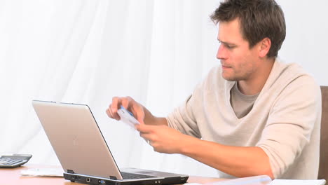 Stressed-man-on-his-laptop-