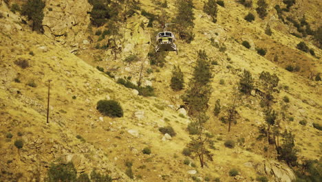 helicóptero de rescate de emergencia aterrizando en kern california