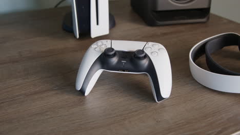 PS5-Controller-in-the-afternoon,-Slow-pan-Wide