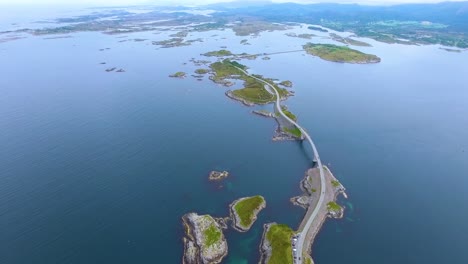 Luftaufnahmen-Der-Atlantikstraße-In-Norwegen