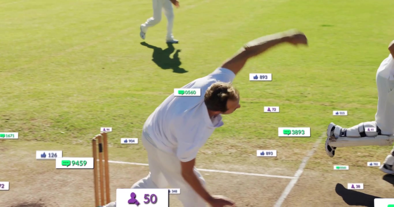 Giocatore di cricket che inizia la rincorsa su un campo asciutto lanciando la palla con sovrapposizioni tecnologiche che tracciano i dati di gioco.
