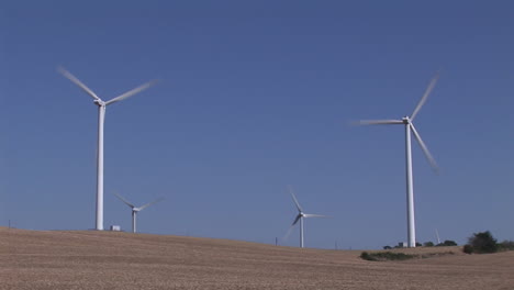 generación de electricidad por turbinas eólicas